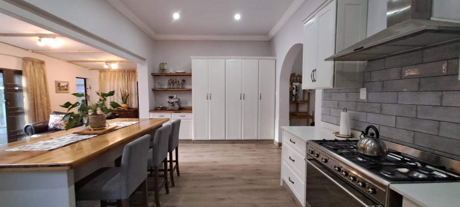 6 Bedroom Property for Sale in Eureka Free State